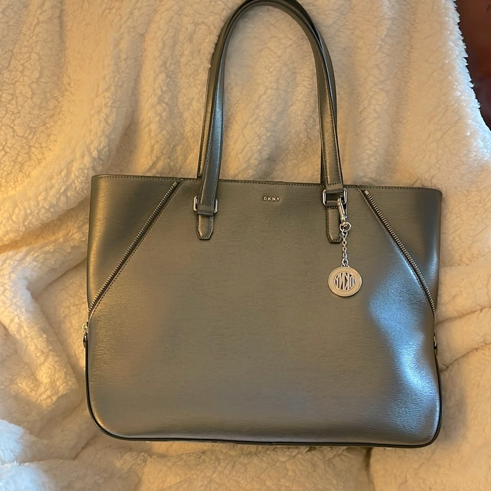 DKNY pewter metallic tote in excellent condition.